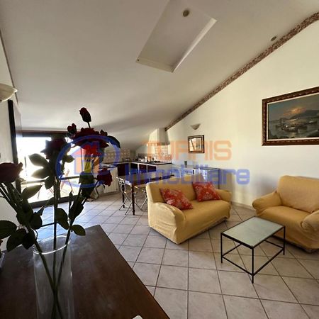Appartamento La Mansarda Di Via Galilei Porto Torres Esterno foto